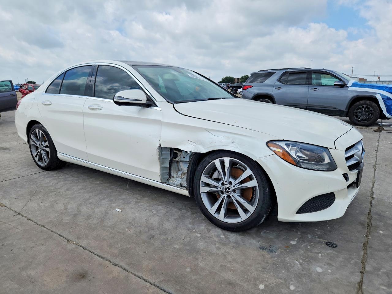 2017 Mercedes-Benz C 300 - Image 4