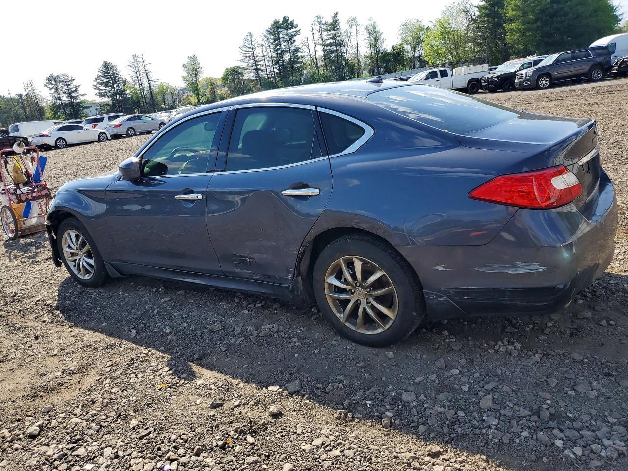 2011 Infiniti M37 X - Image 2