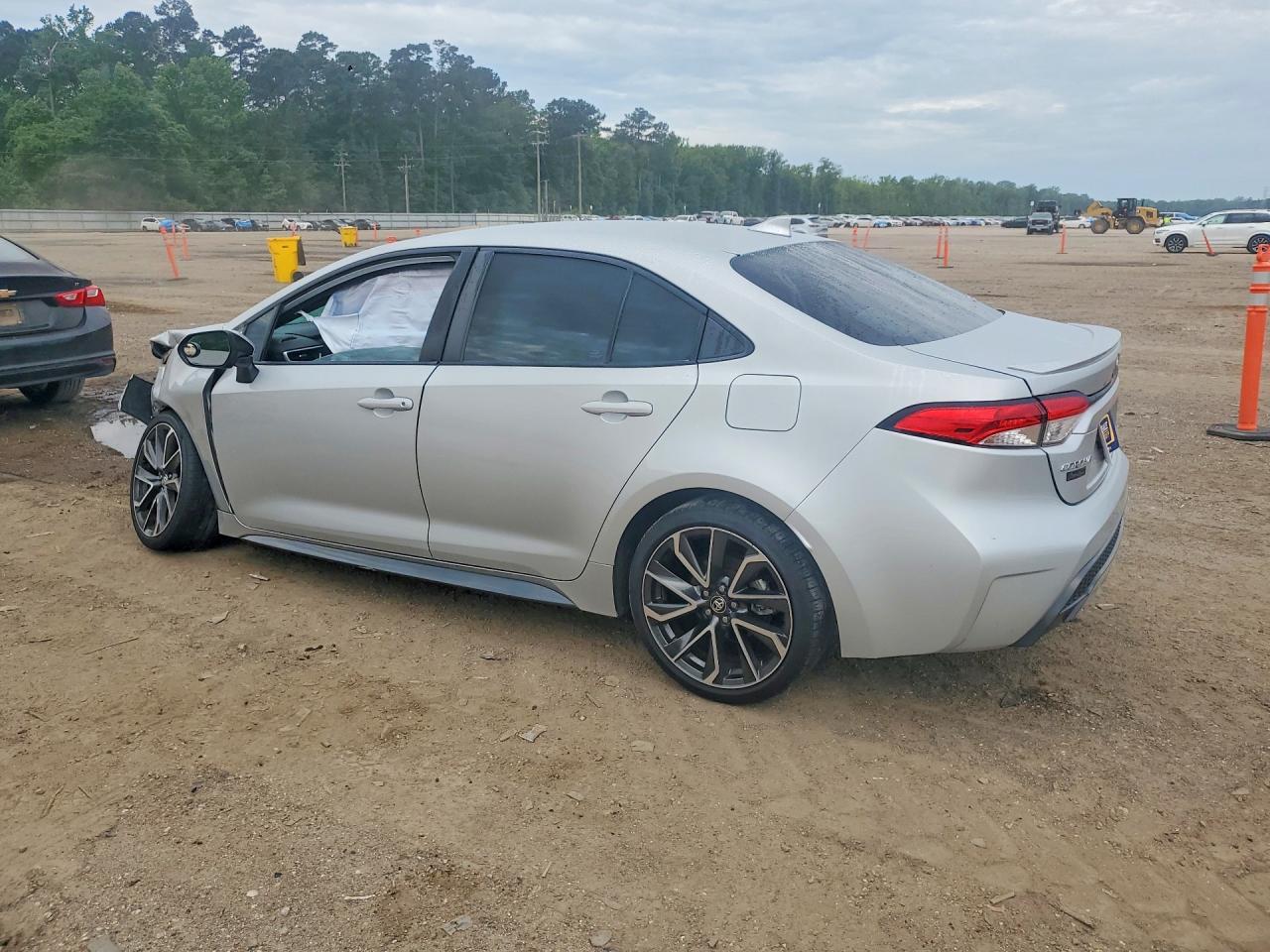 2022 Toyota Corolla Se - Image 2