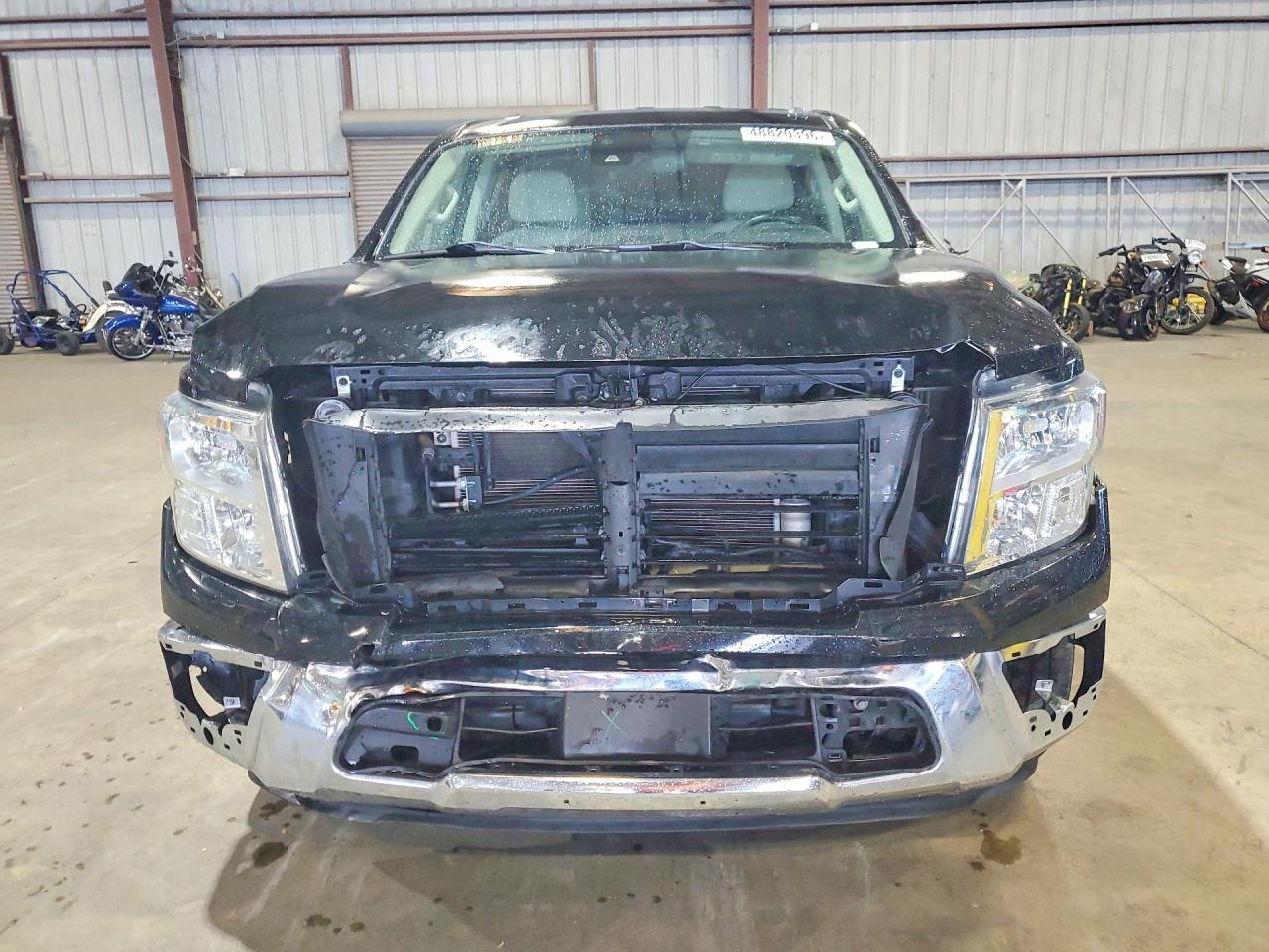 2020 Nissan Titan Sv - Image 5