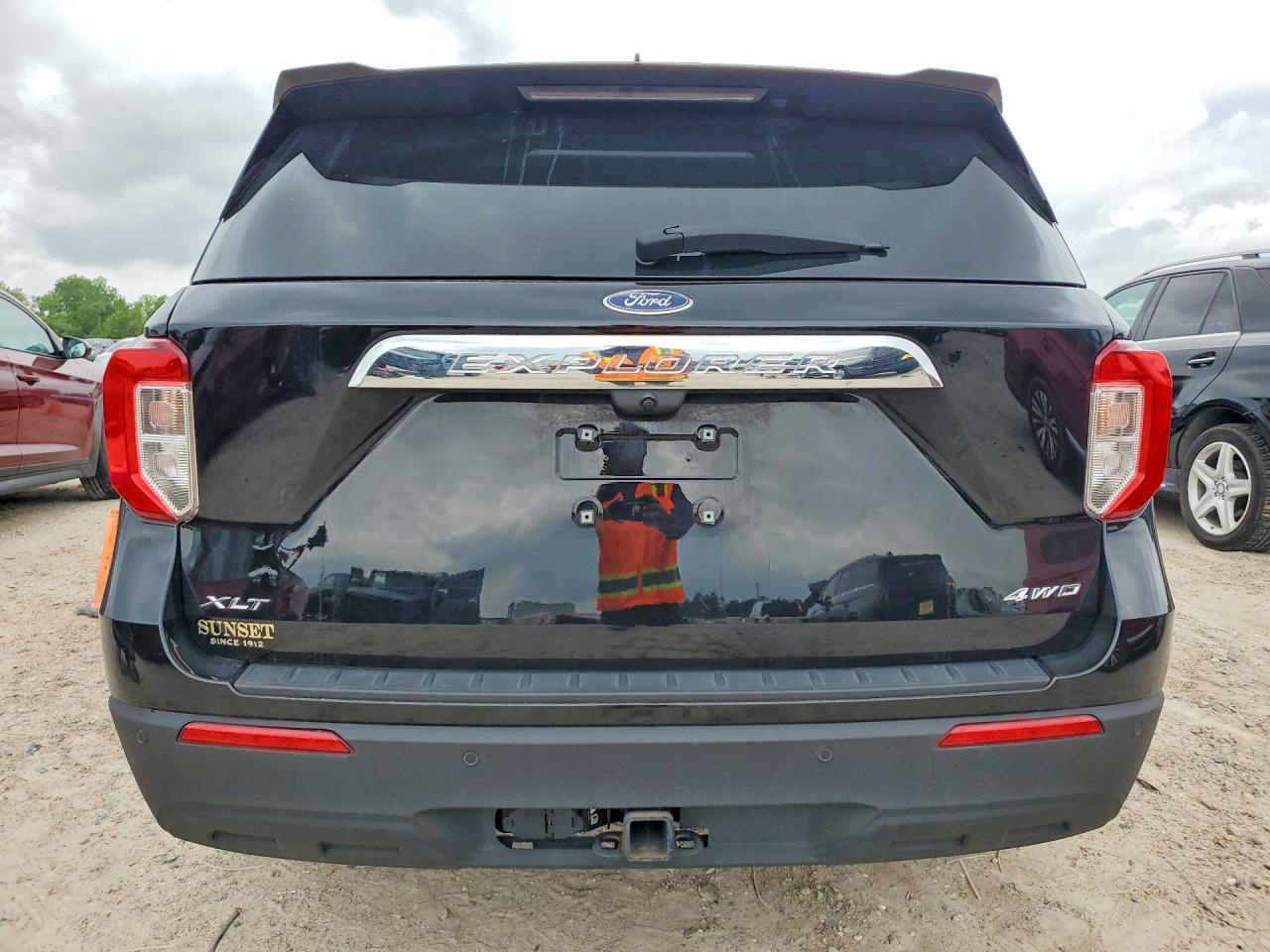 2024 Ford Explorer Xlt - Фото 6