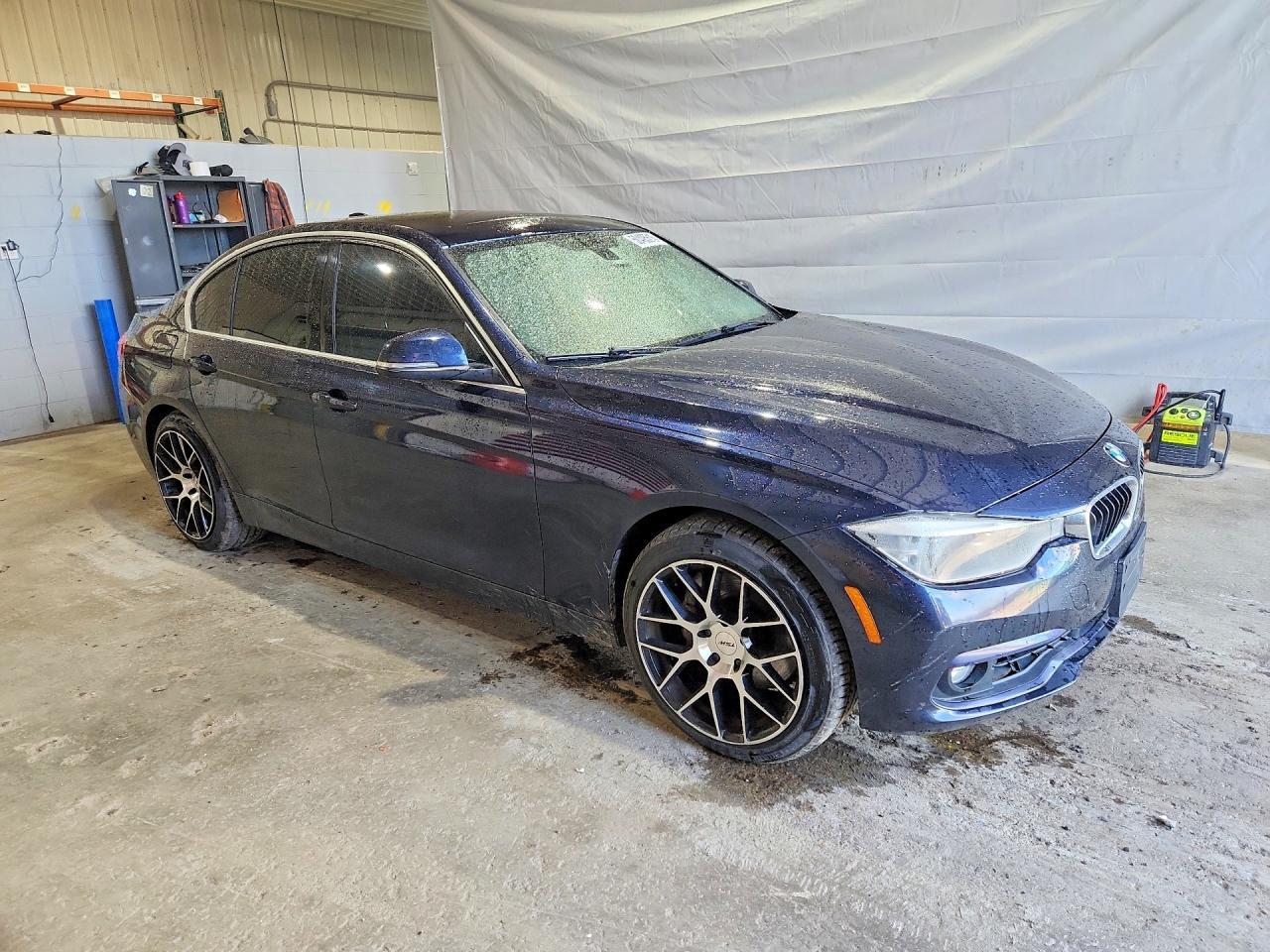2016 BMW 340 Xi - Image 4