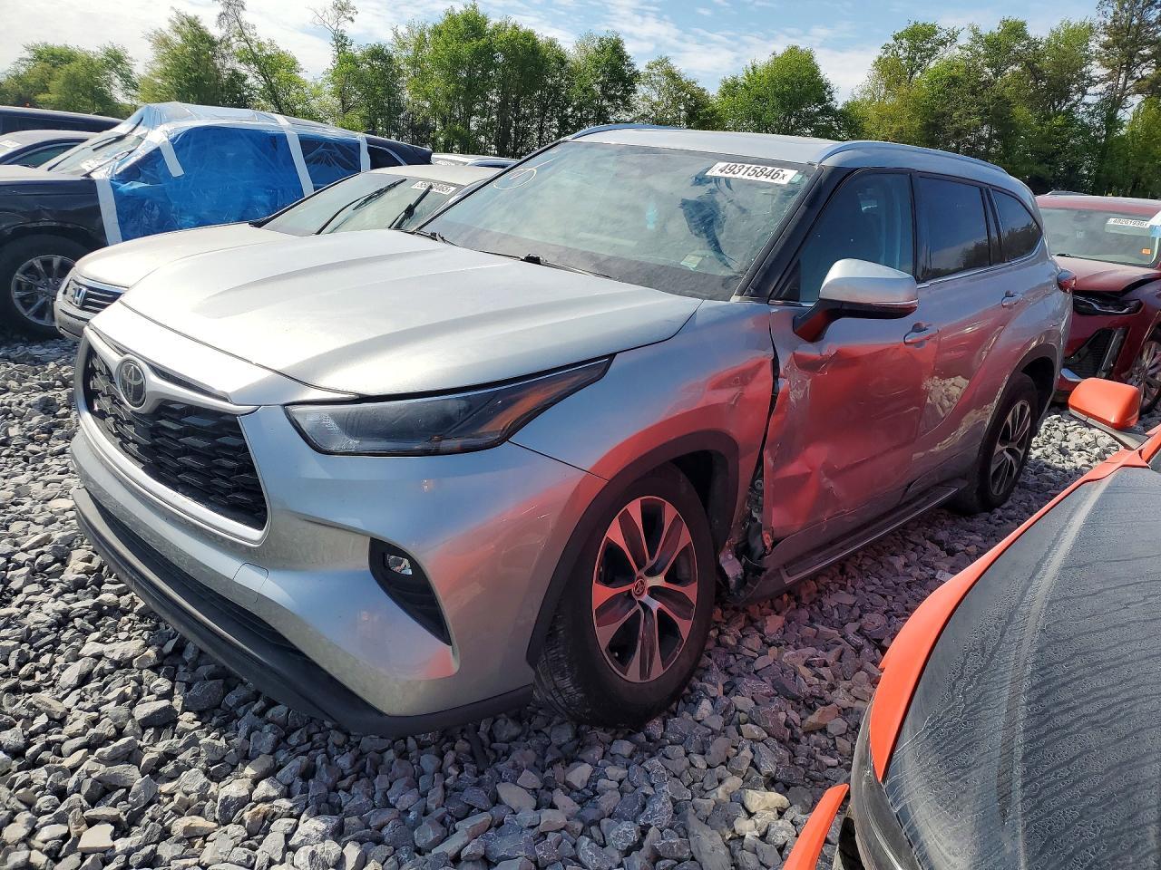 2021 Toyota Highlander Xle
