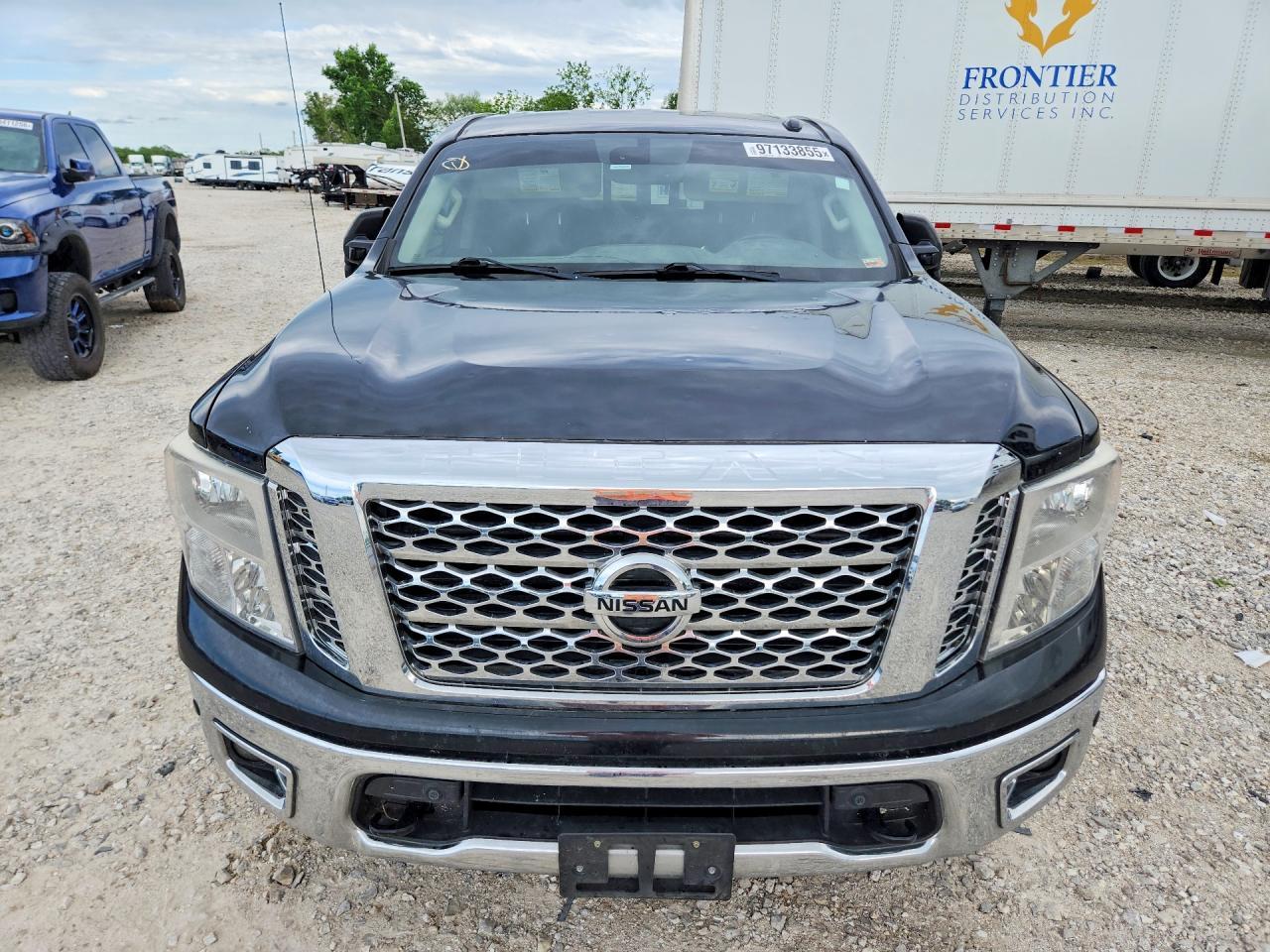 2017 Nissan Titan Sv - Фото 5