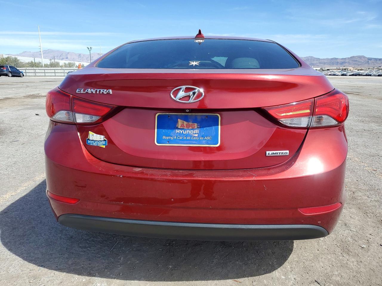 2015 Hyundai Elantra Limited - Фото 6
