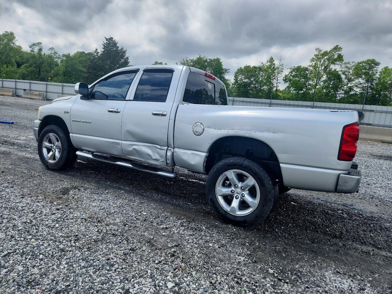 2007 Dodge Ram 1500 St - Фото 2
