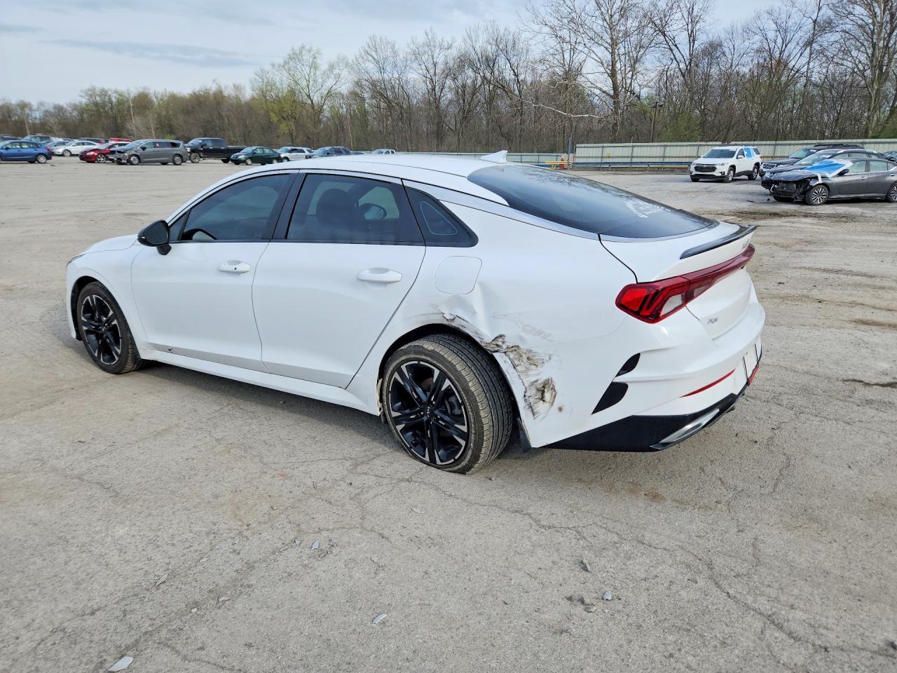 2022 Kia K5 Gt Line - Фото 2