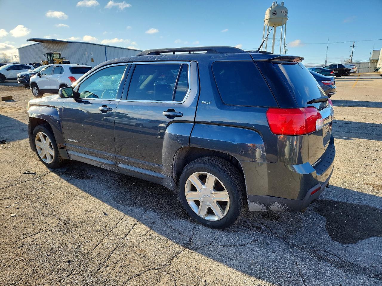 2010 GMC Terrain Slt - Image 2