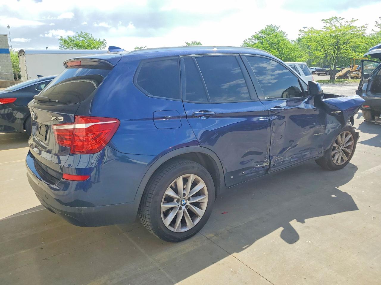 2016 BMW X3 xDrive28I - Image 3