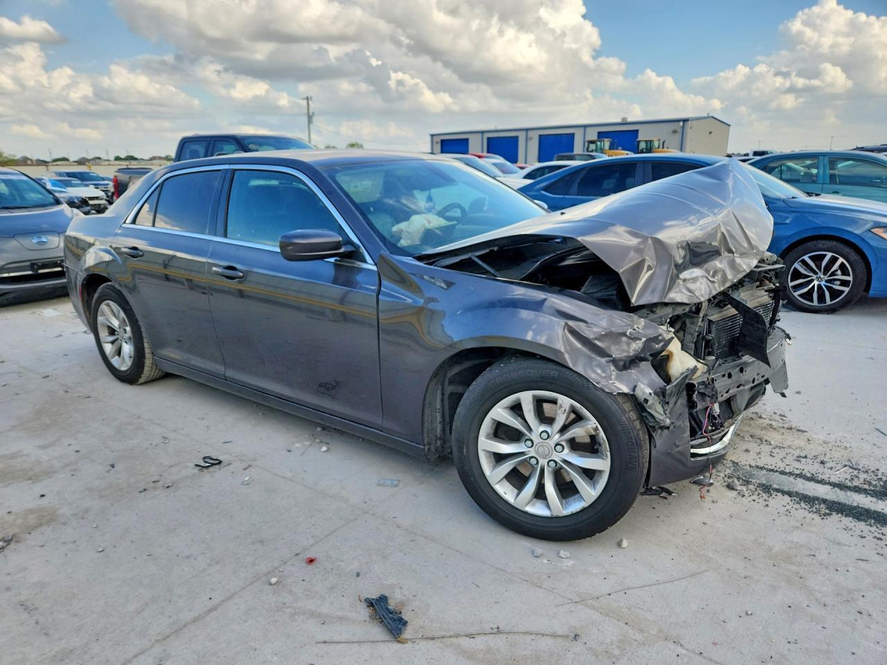 2015 Chrysler 300 Limited - Фото 4