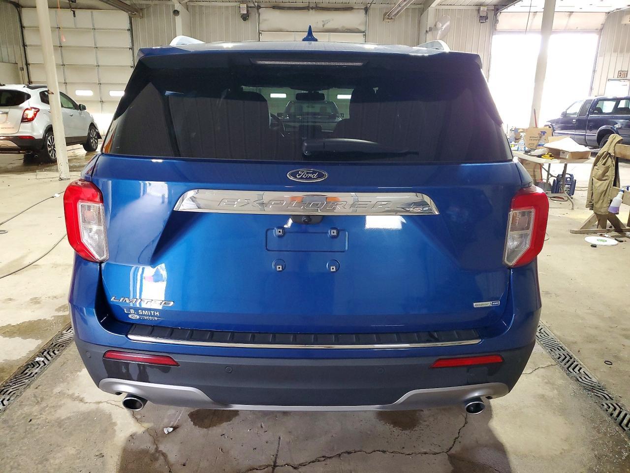 2020 Ford Explorer Limited - Image 6