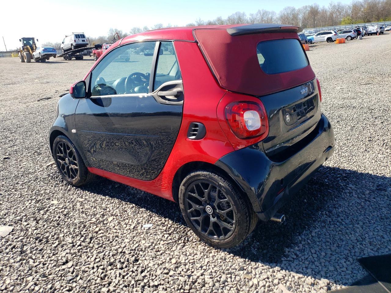 2017 Smart Fortwo - Фото 2