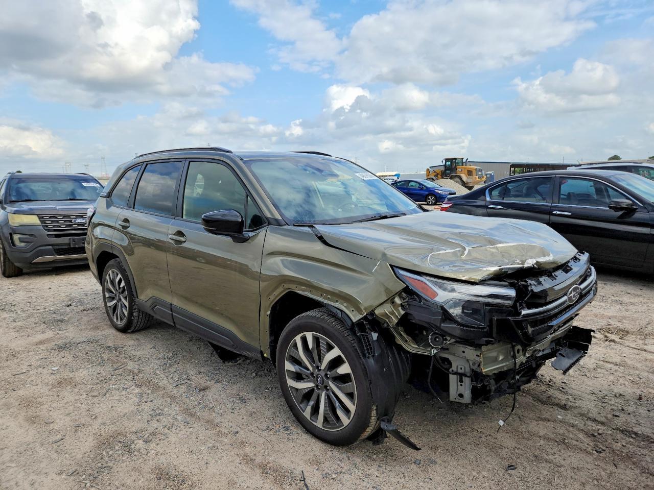 2025 Subaru Forester Touring - Фото 4