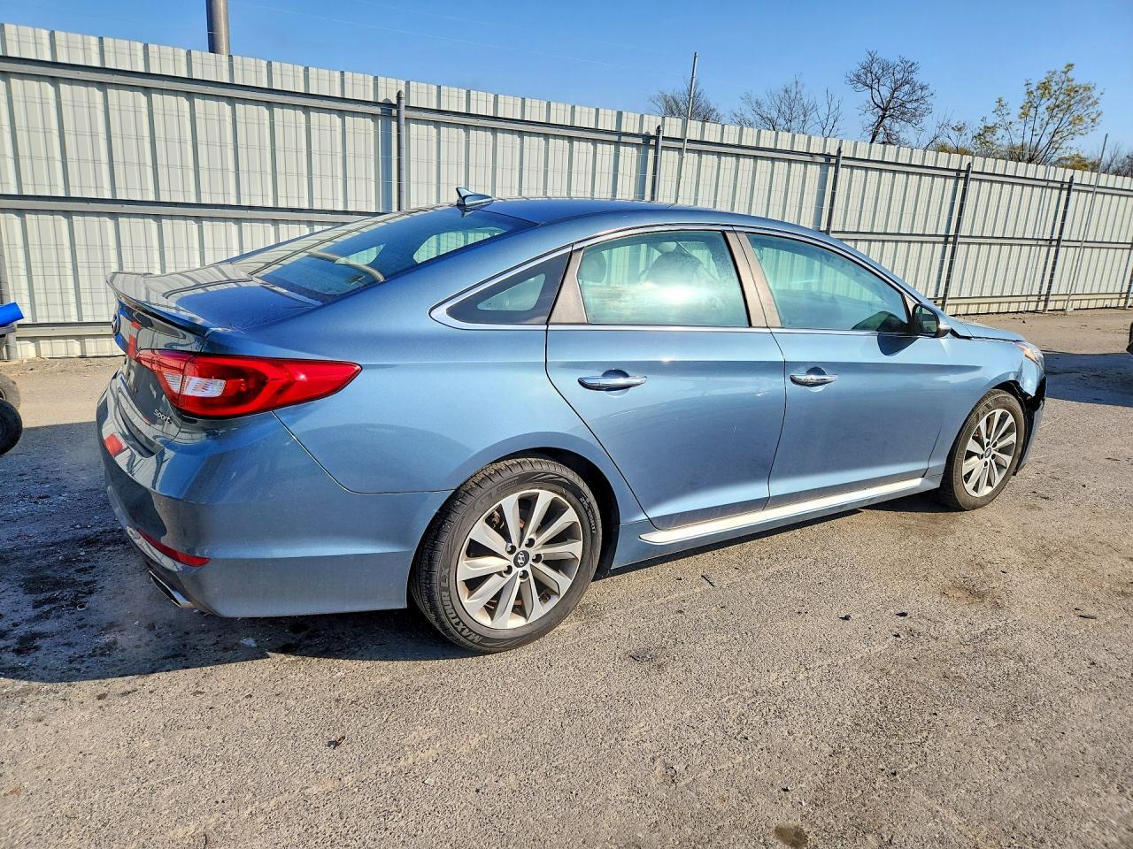 2017 Hyundai Sonata Sport - Фото 3
