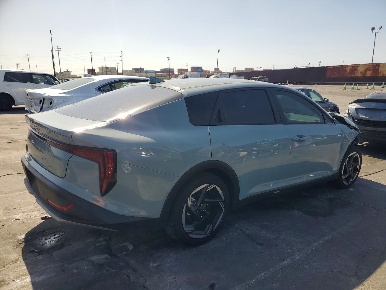2025 Kia K4 Ex - Image 3