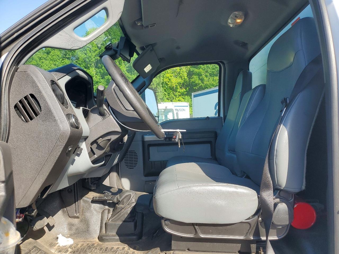 2022 Ford F650 Super - Фото 7