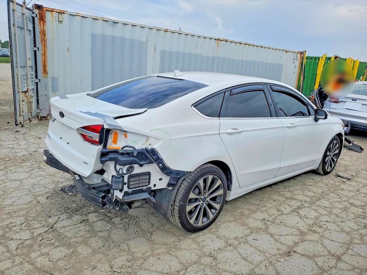 2020 Ford Fusion Se - Image 3