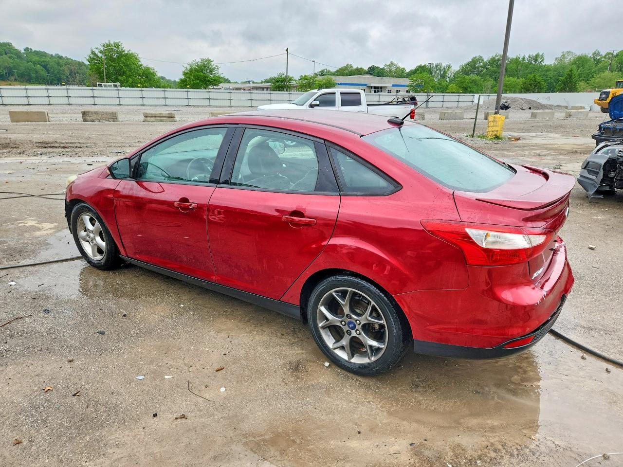 2014 Ford Focus Se - Image 2