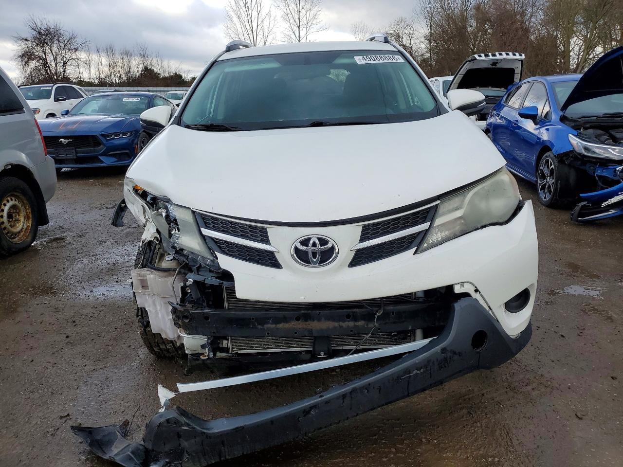 2014 Toyota Rav4 Le - Image 5
