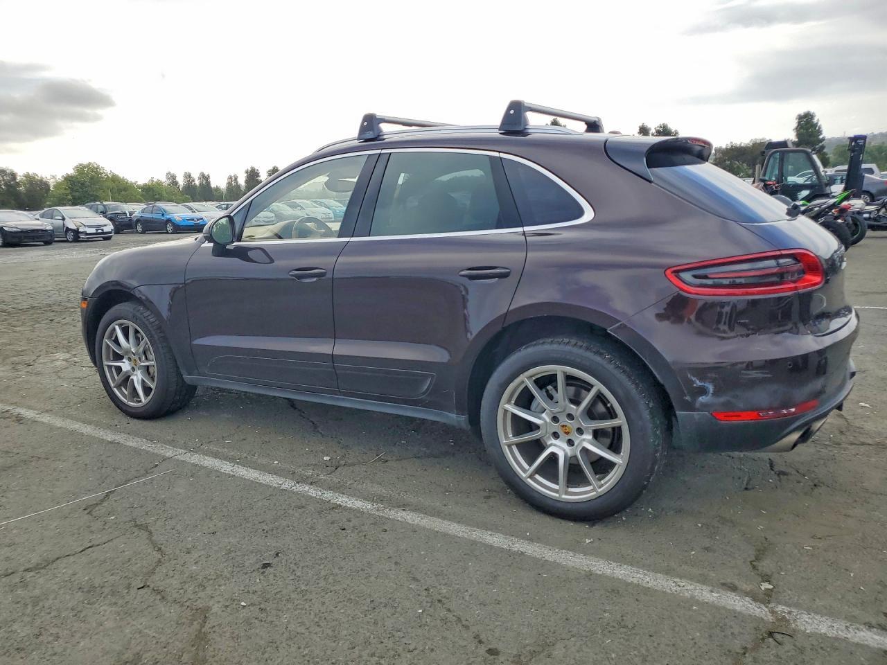 2017 Porsche Macan S - Image 2