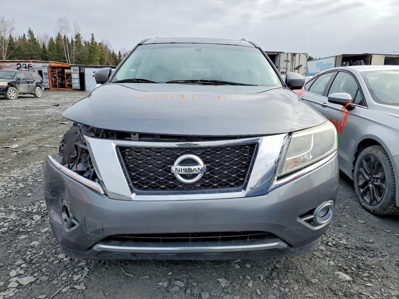 2015 Nissan Pathfinder S - Image 5
