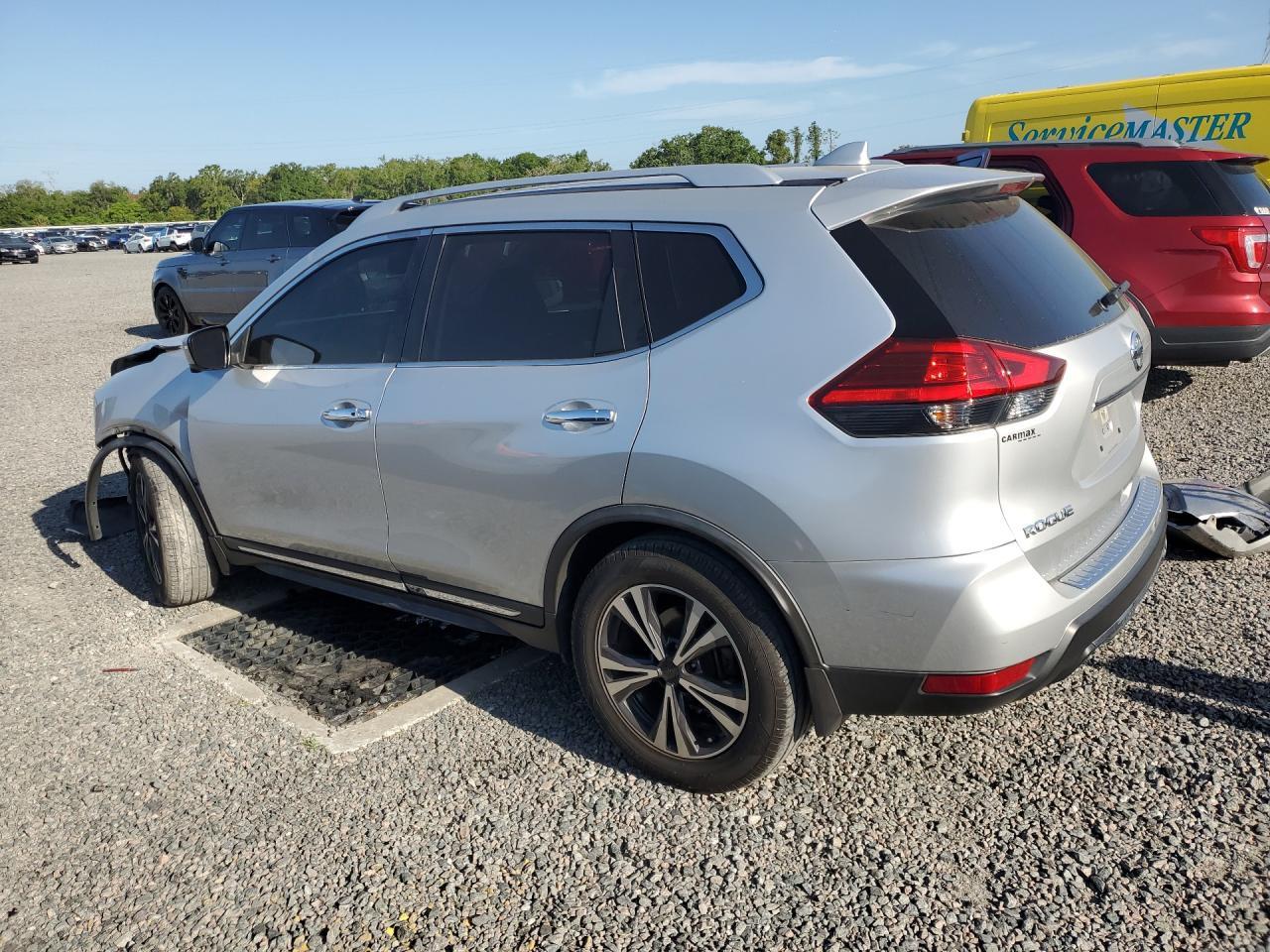 2017 Nissan Rogue Sl - Image 2