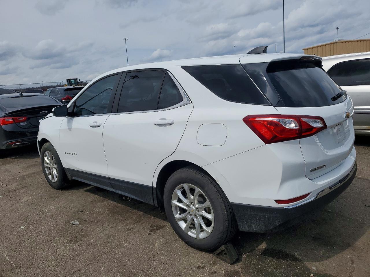 2021 Chevrolet Equinox Lt - Фото 2