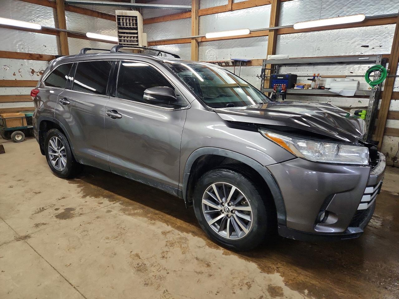 2019 Toyota Highlander Xle - Фото 4