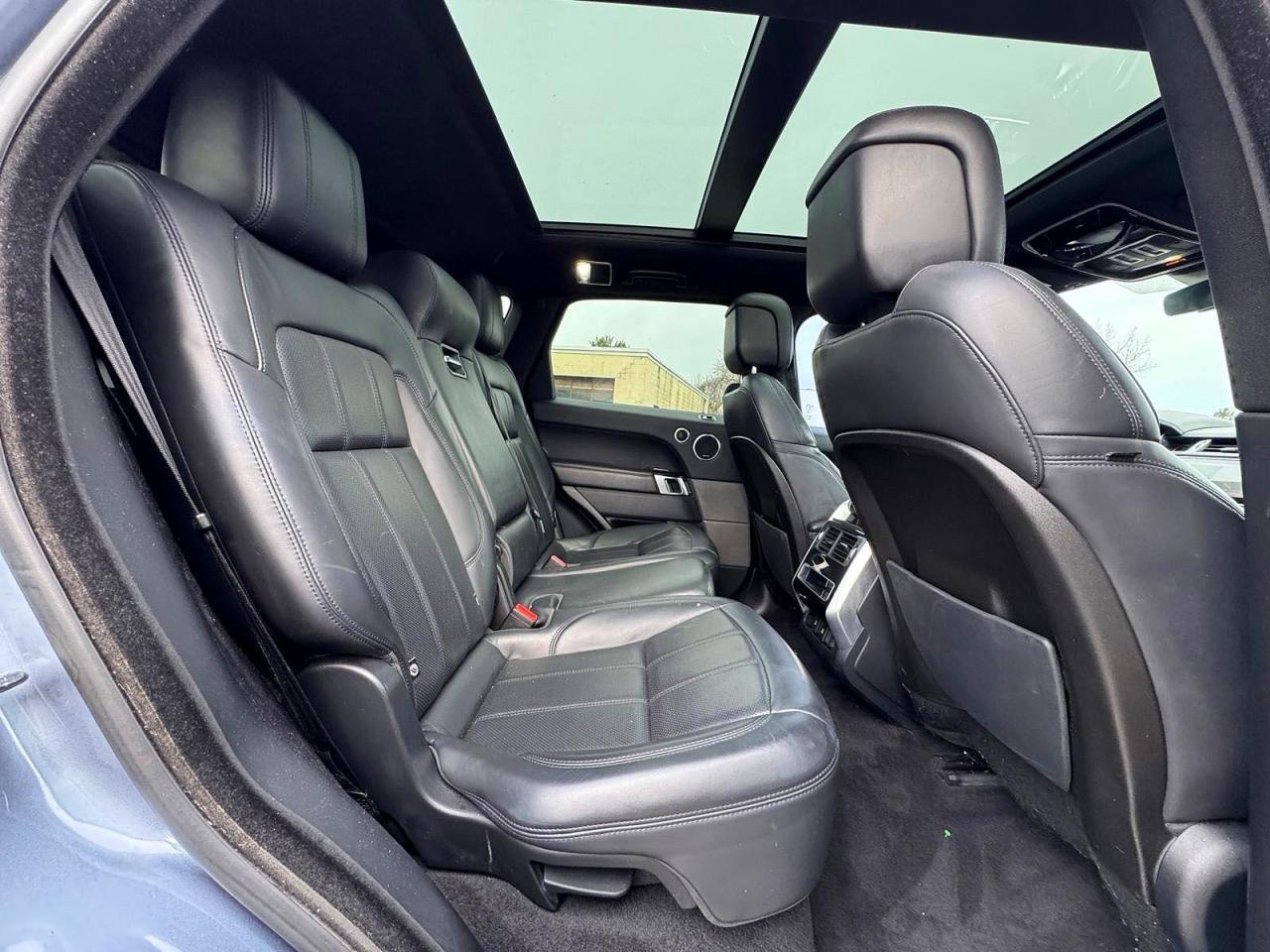 2019 Land Rover Range Rover Sport Hse - Image 6