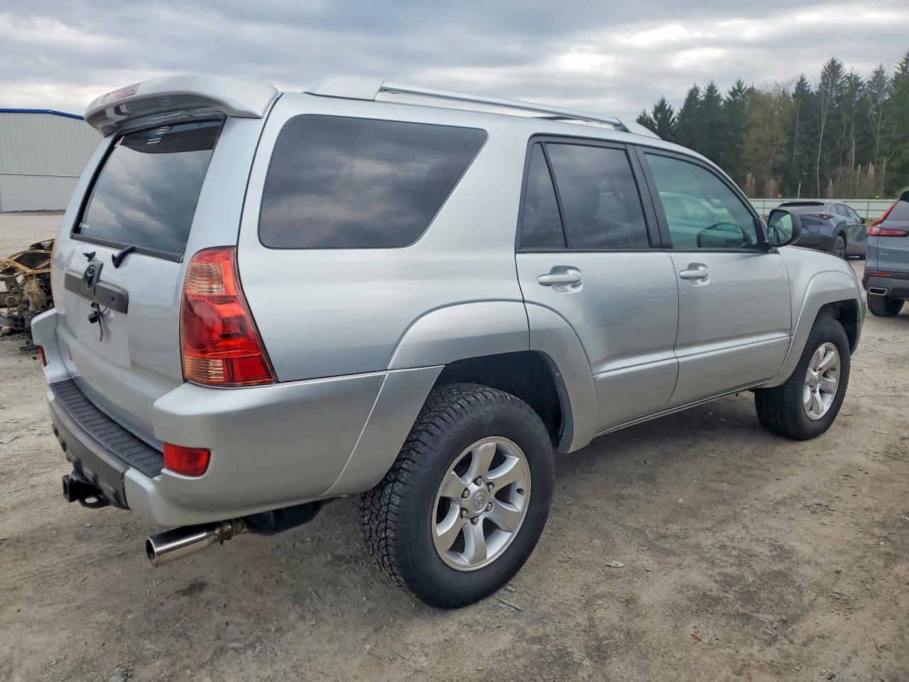 2005 Toyota 4Runner Sport Edition - Image 3