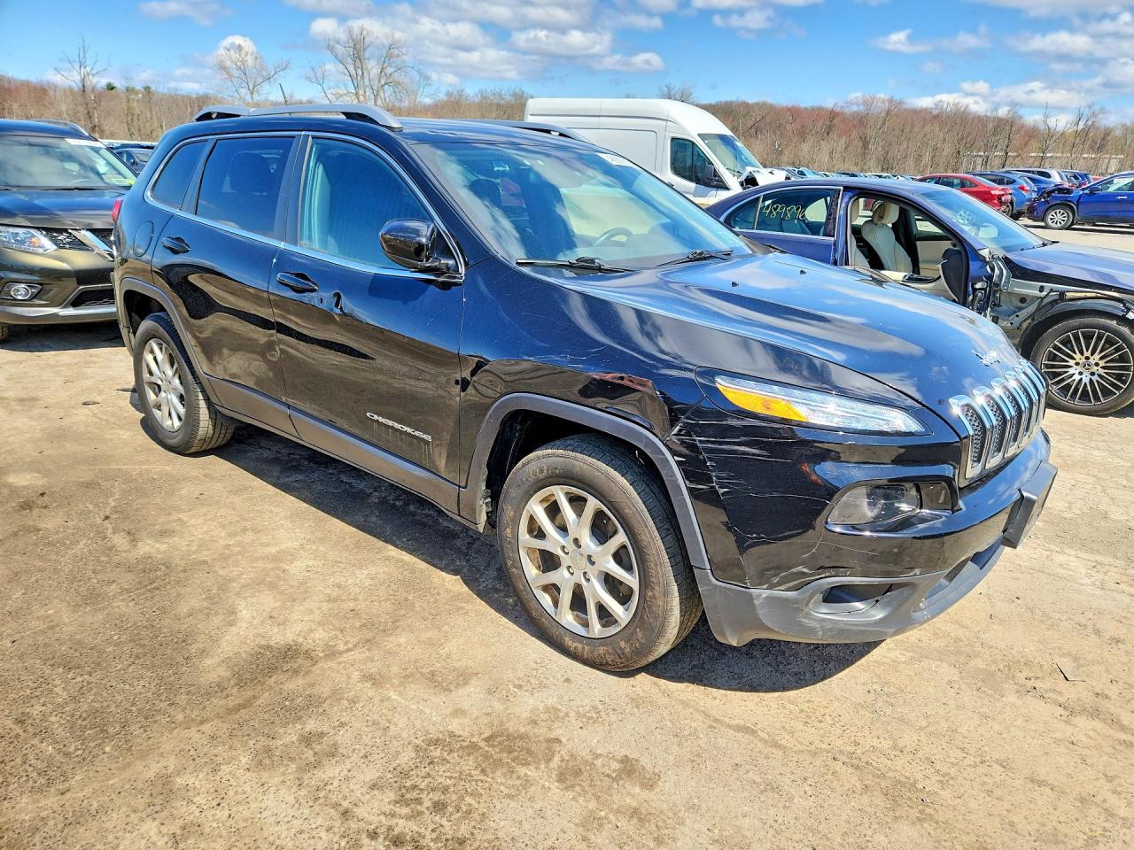2017 Jeep Cherokee Latitude - Image 4