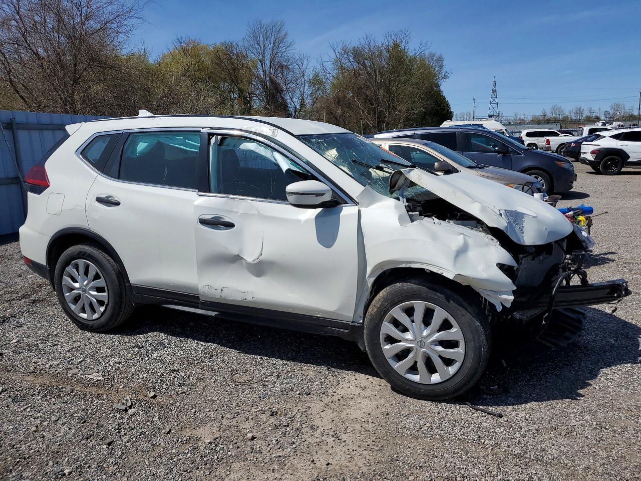 2019 Nissan Rogue S - Image 4