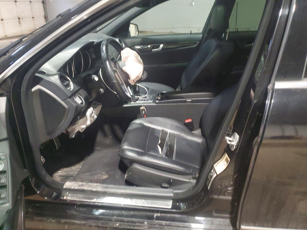 2013 Mercedes-Benz C 300 4Matic - Image 7