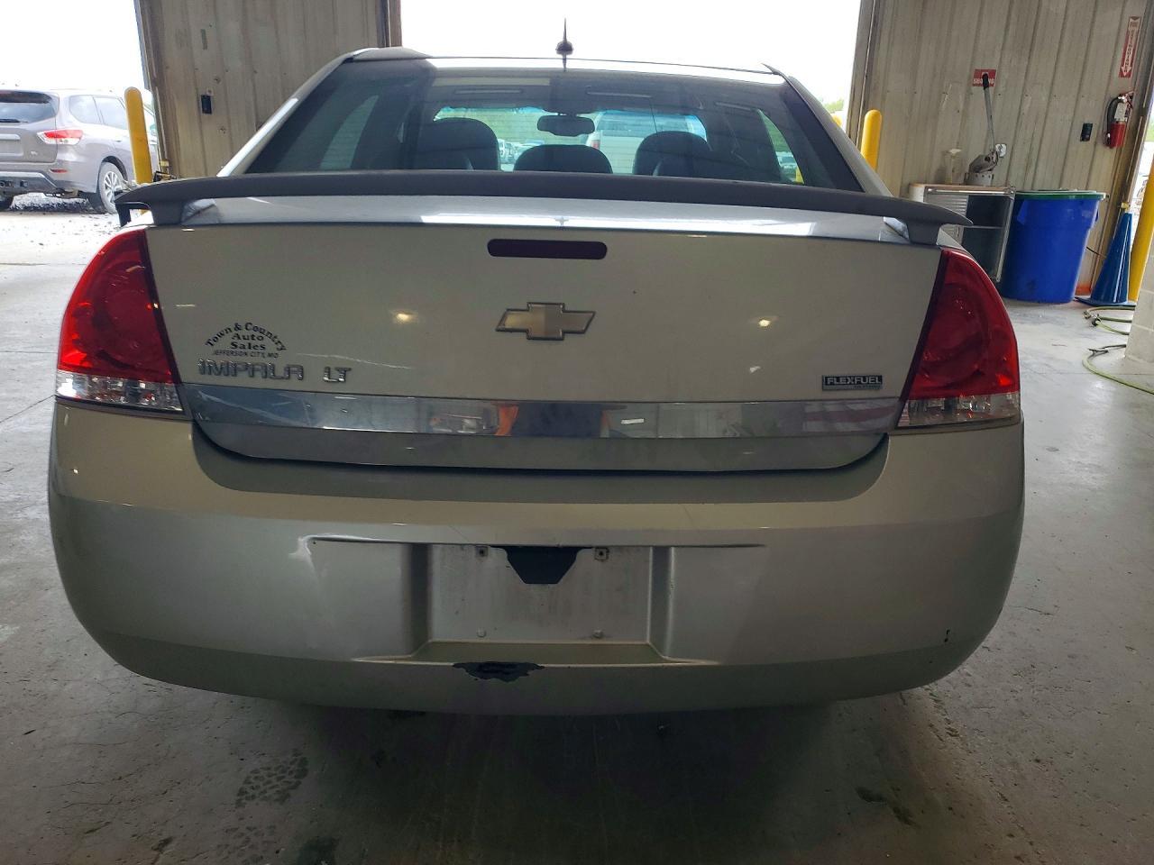 2010 Chevrolet Impala Lt - Image 6