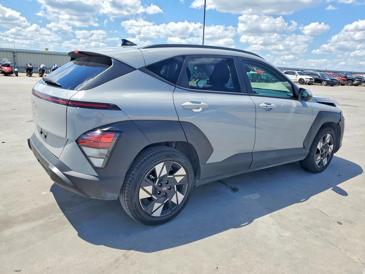 2025 Hyundai Kona Sel - Image 3