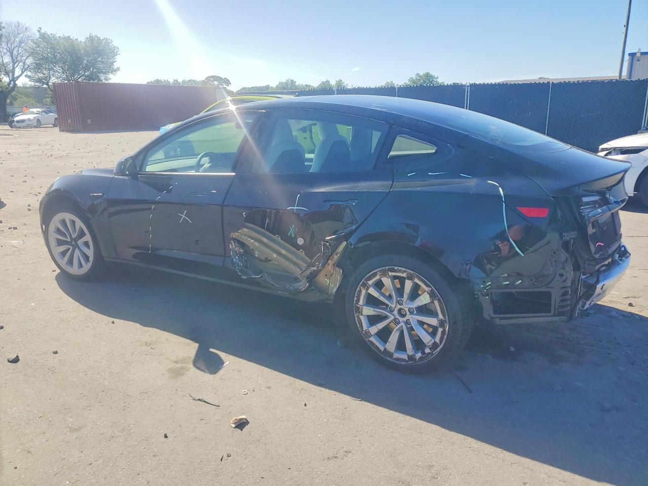 2021 Tesla Model 3 - Image 2