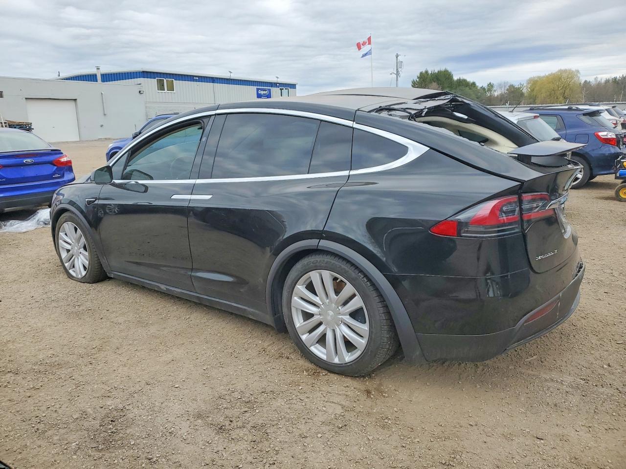 2017 Tesla Model X - Фото 2