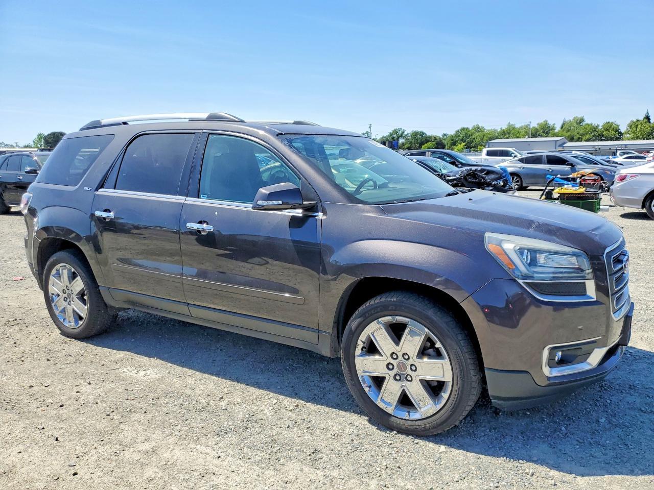 2017 GMC Acadia Limited Slt-2 - Image 4