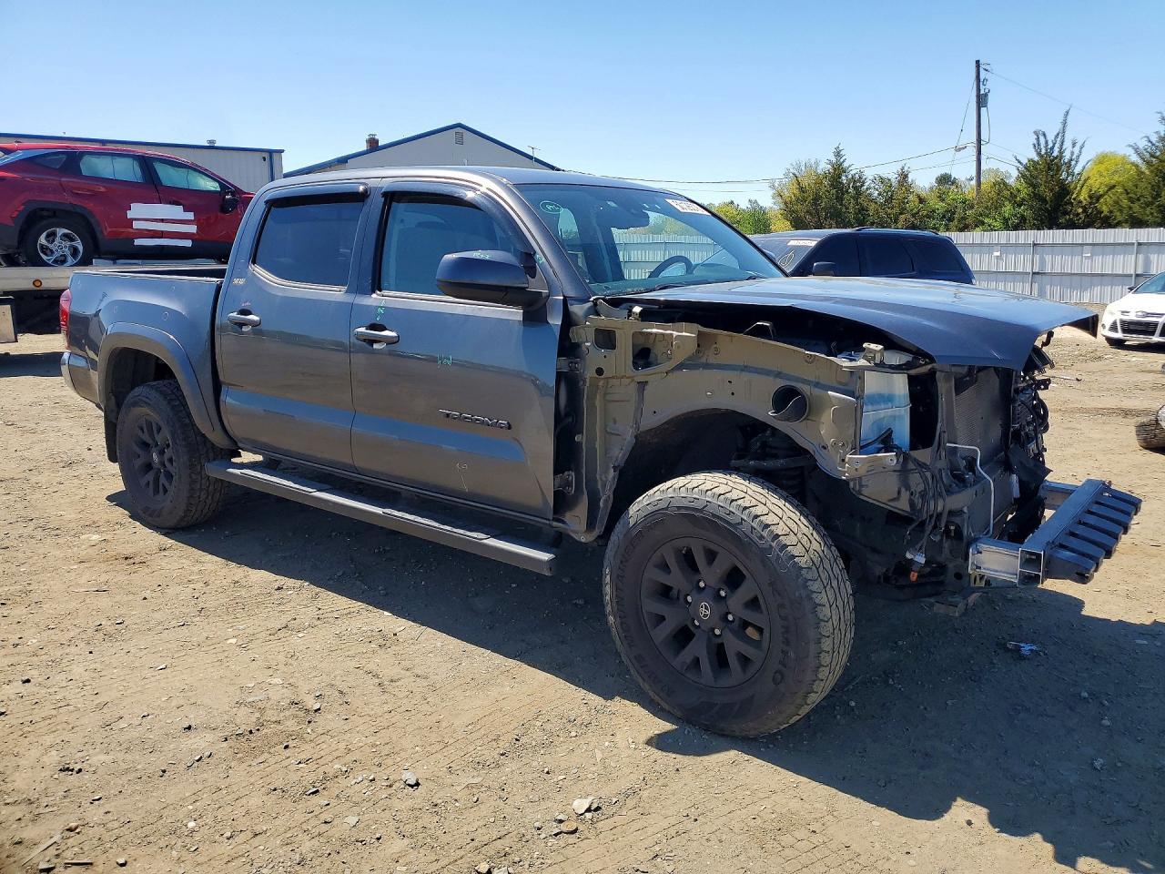 2018 Toyota Tacoma Sr5 V6 - Image 4