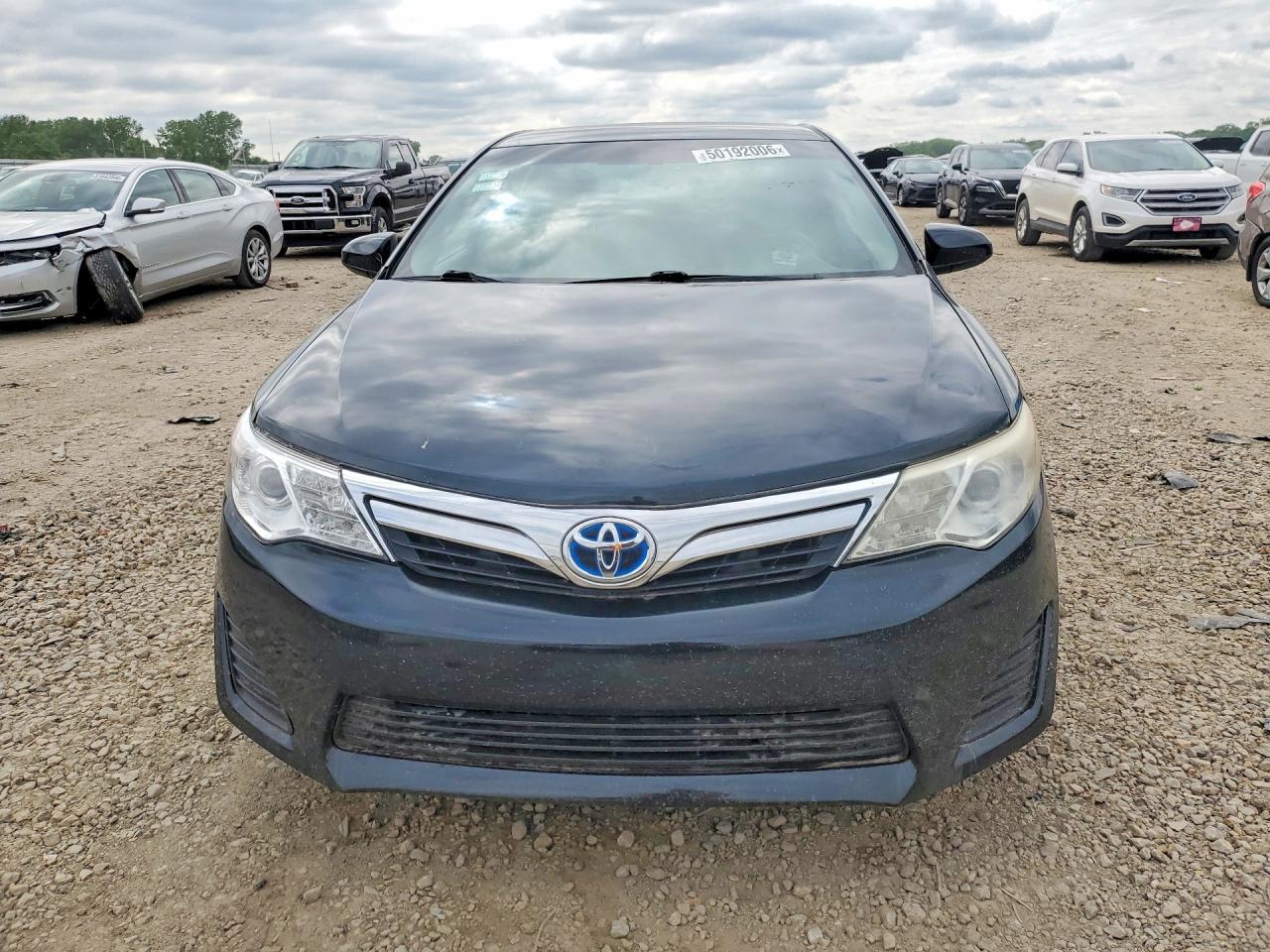 2013 Toyota Camry Le - Фото 5