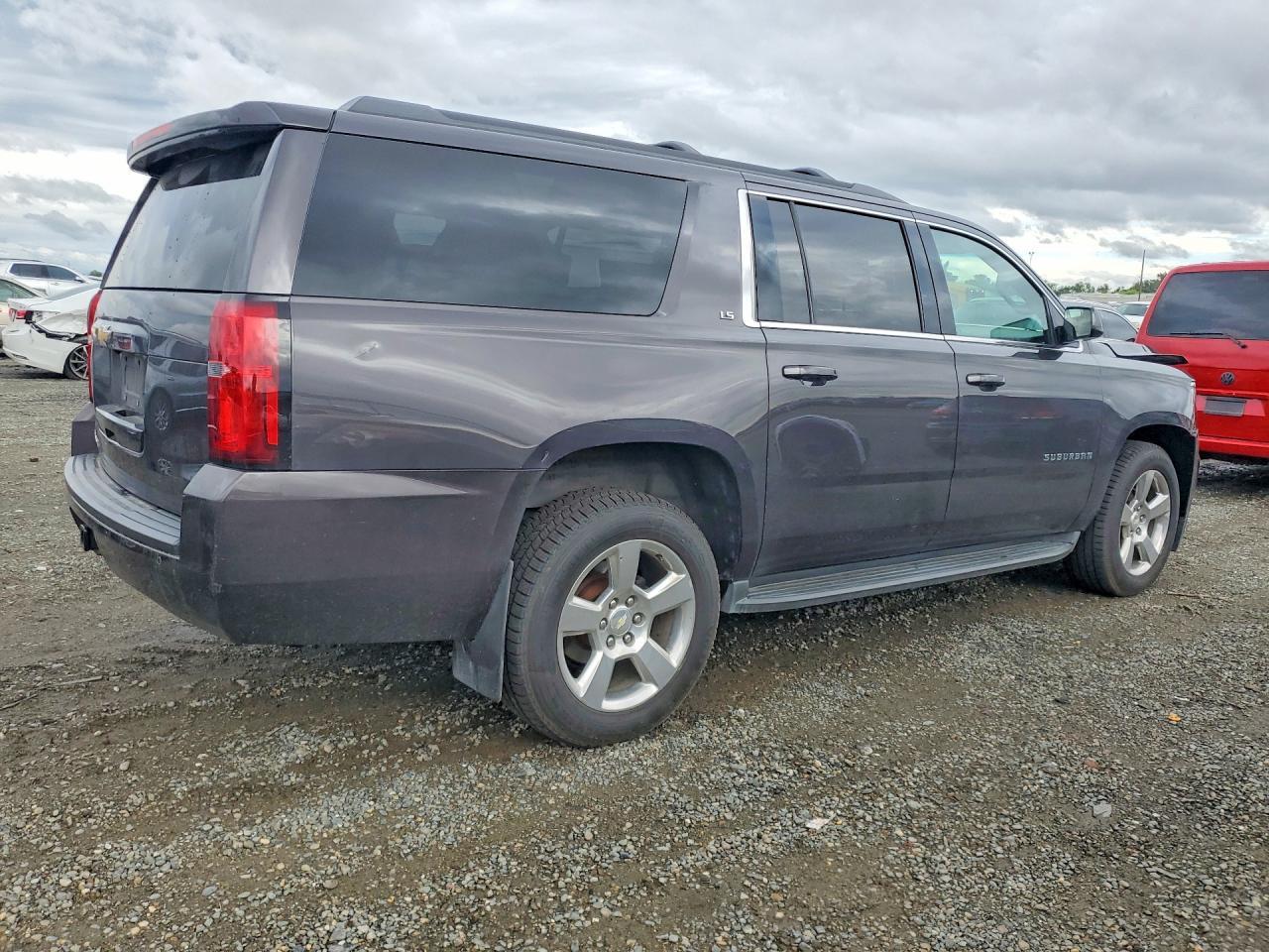 2016 Chevrolet Suburban K1500 Ls - Image 3