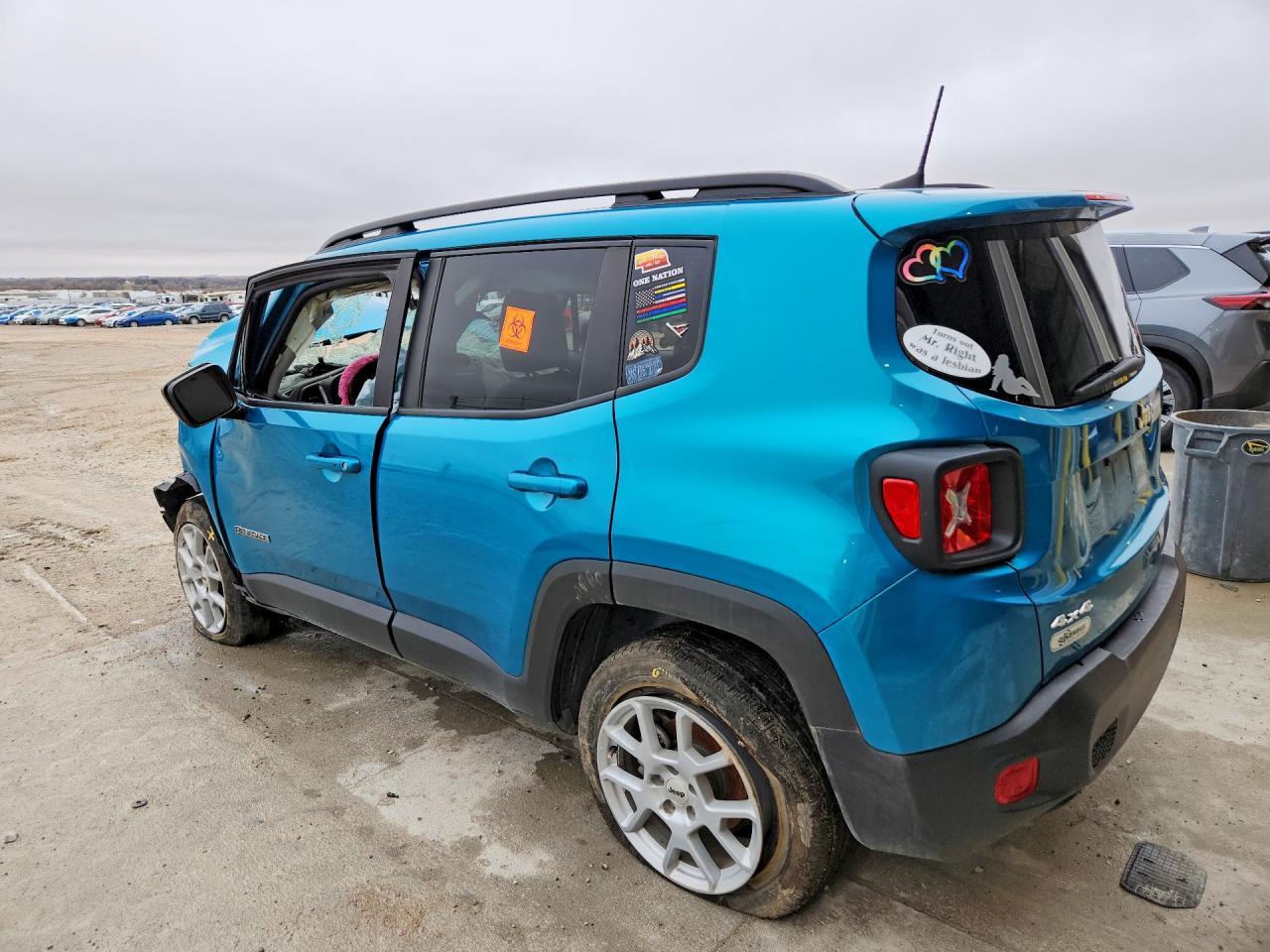 2022 Jeep Renegade Latitude - Фото 2