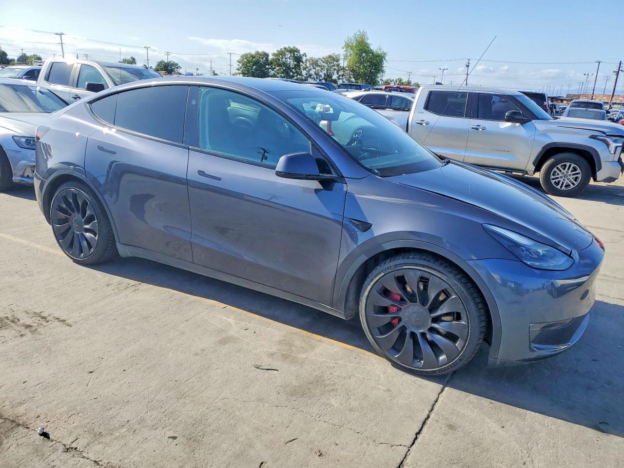 2023 Tesla Model Y - Фото 4
