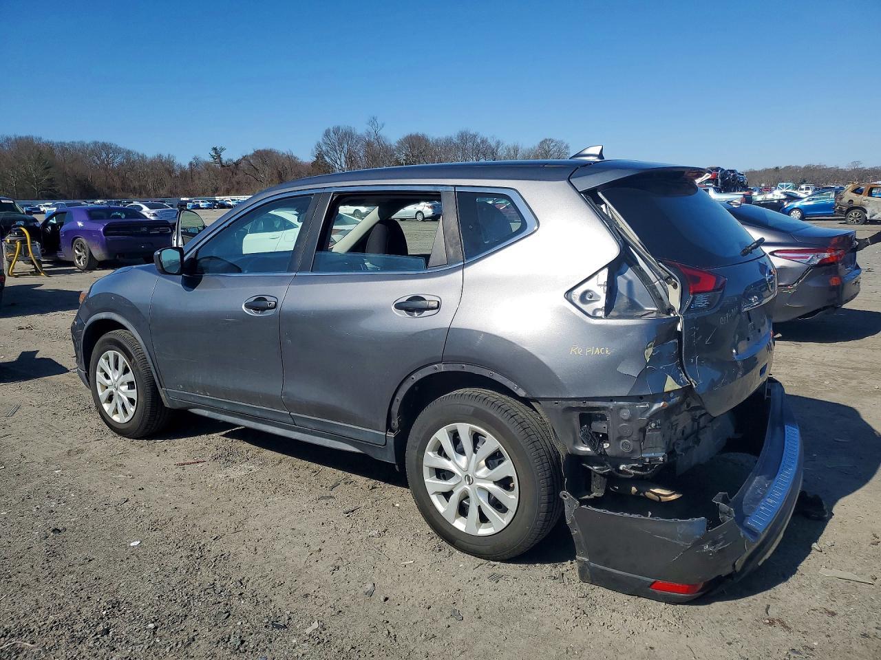 2019 Nissan Rogue S - Фото 2