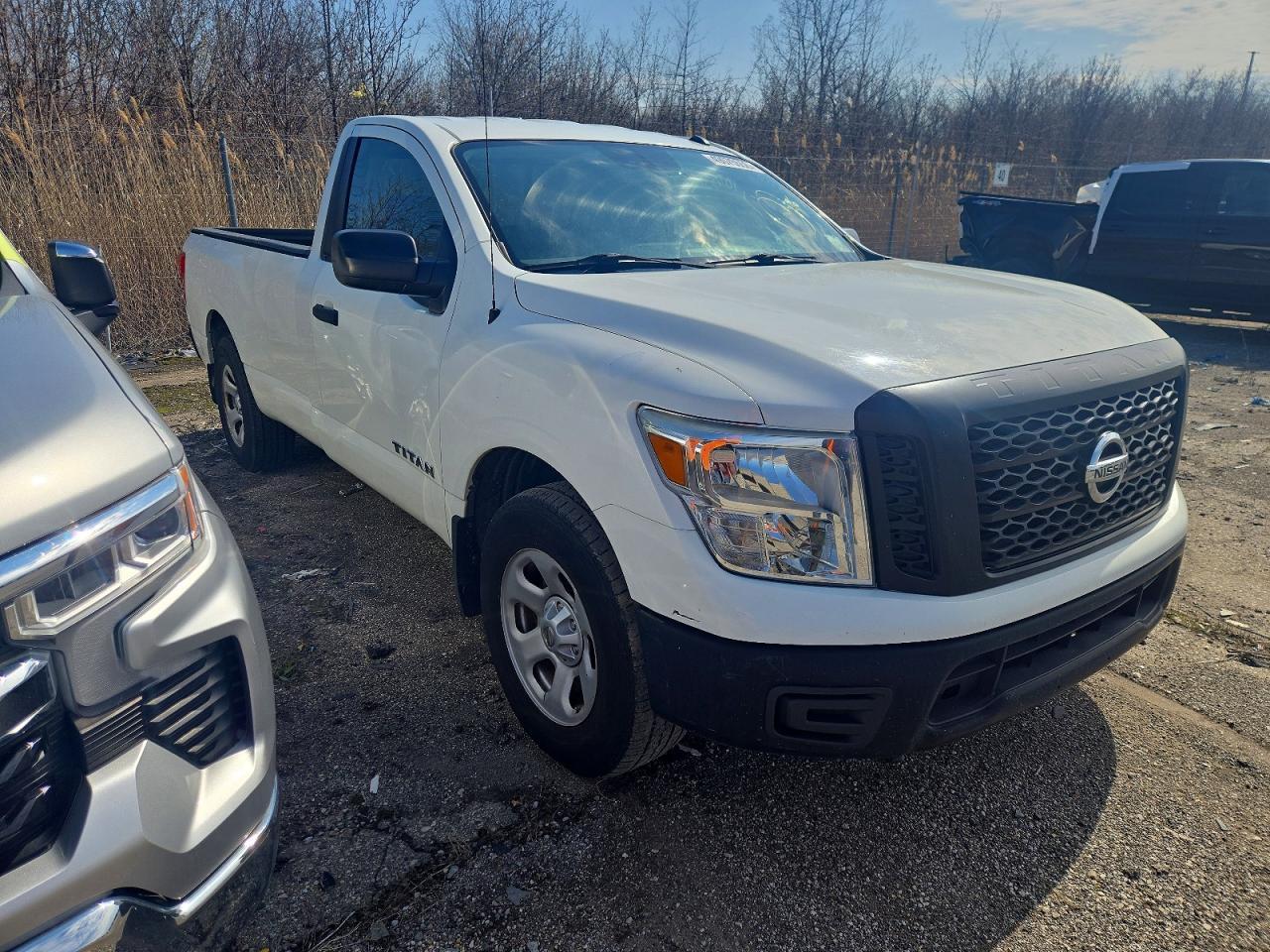 2019 Nissan Titan S - Фото 4