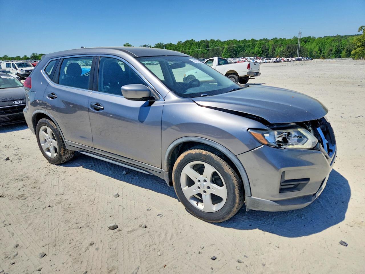 2018 Nissan Rogue S - Фото 4