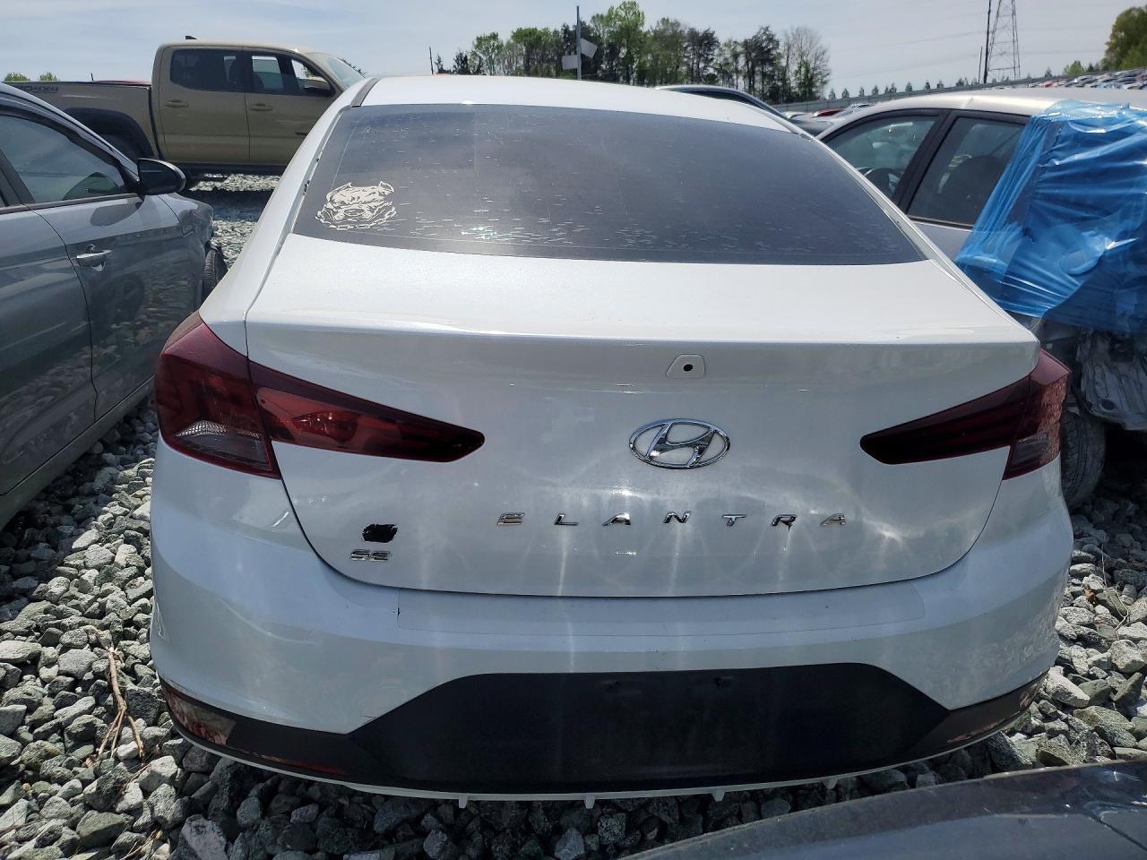 2020 Hyundai Elantra Se - Фото 6