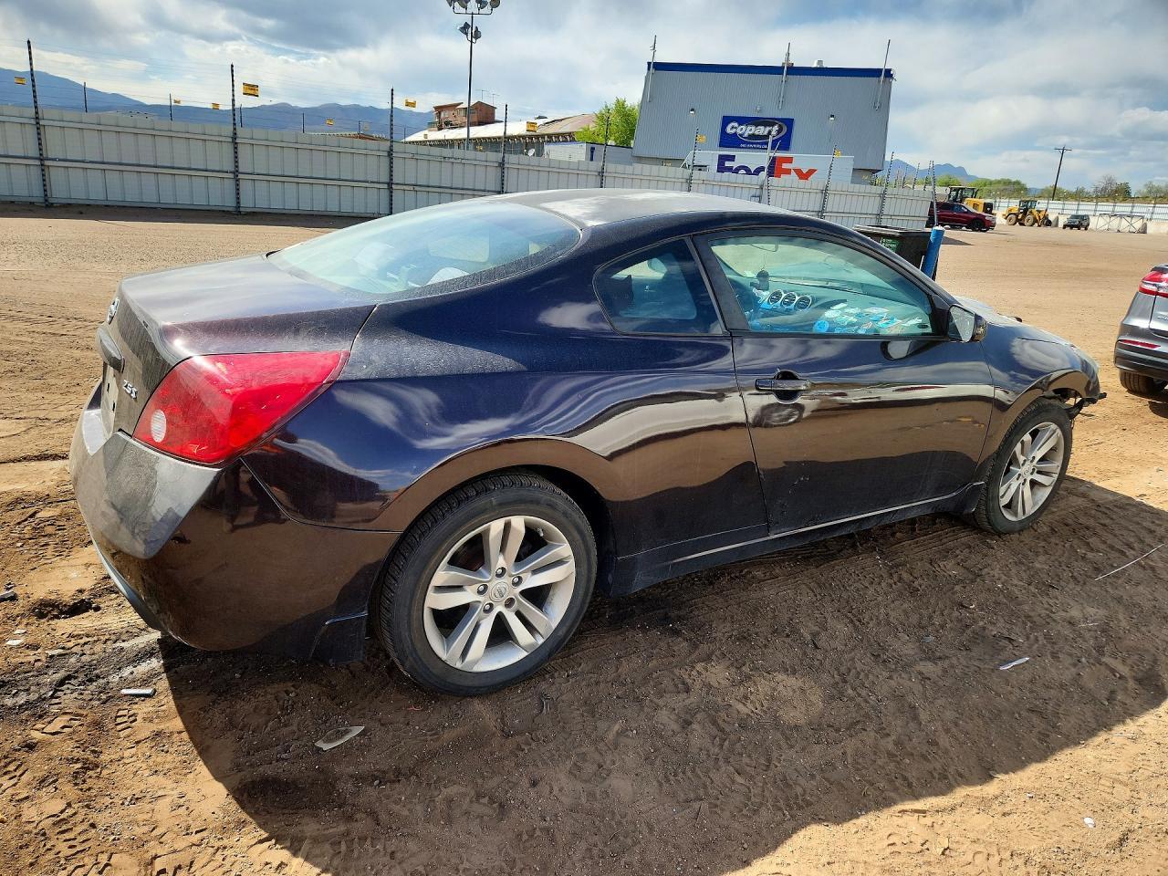 2010 Nissan Altima S - Image 3