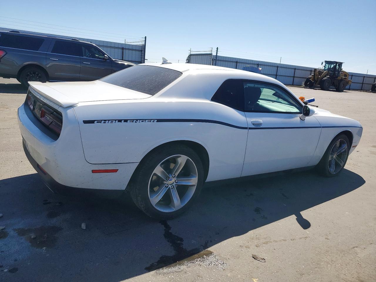 2016 Dodge Challenger Sxt - Image 3