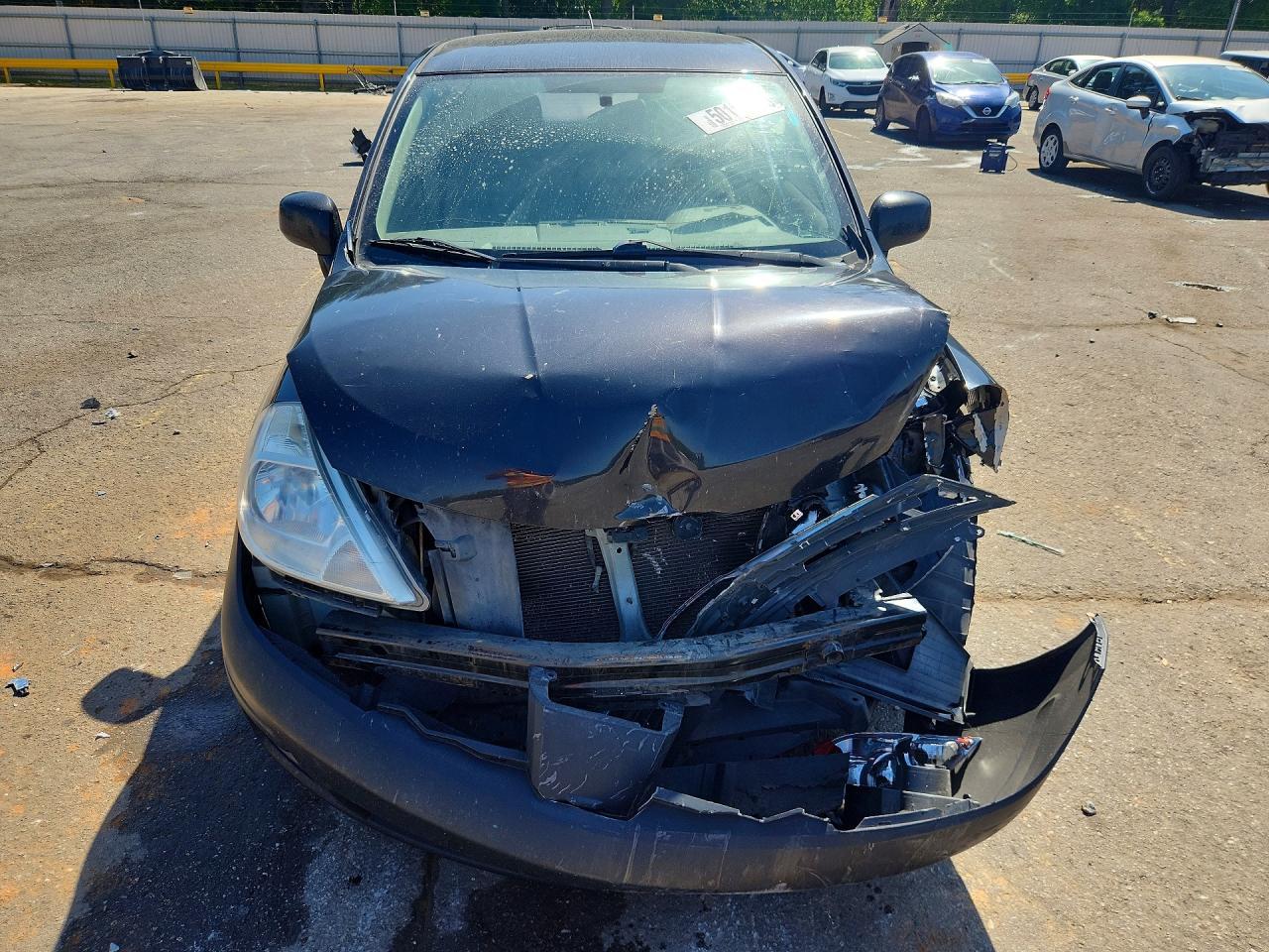 2011 Nissan Versa 1.8 S - Image 5